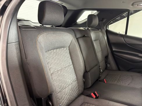 Used 2018 Chevrolet Equinox LT FWD image 19