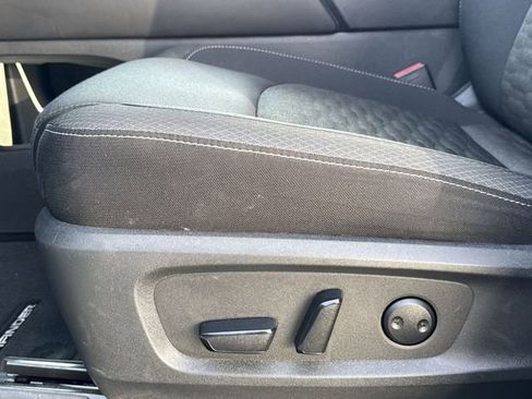 Used 2024 Nissan Pathfinder SV FWD image 13