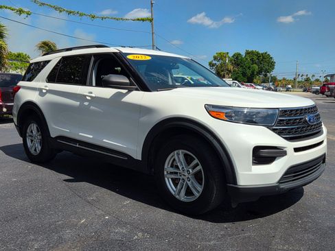 Used 2022 Ford Explorer XLT RWD image 7