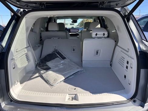New 2026 Buick Enclave Avenir w/ Super Cruise Package image 33