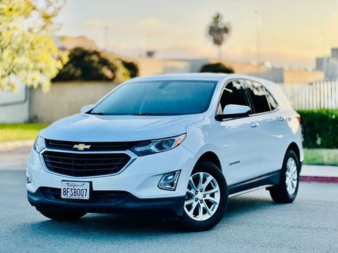 Used 2019 Chevrolet Equinox LT FWD image 1