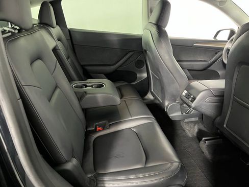 Used 2023 Tesla Model Y Long Range image 29
