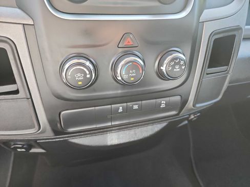 Used 2015 RAM 1500 Tradesman RWD image 25