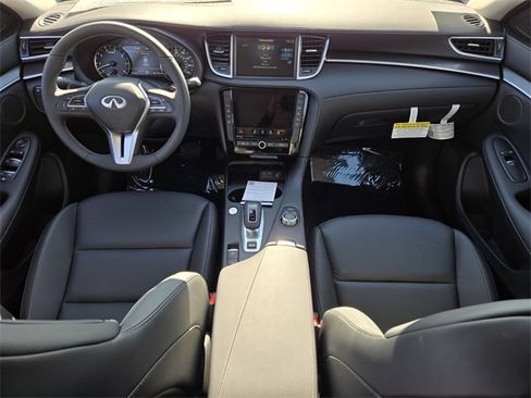 New 2025 INFINITI QX50 Pure image 16