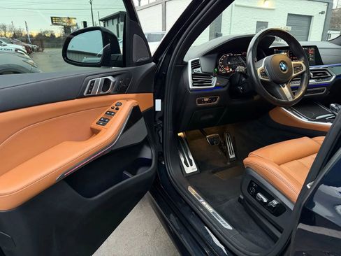 Used 2022 BMW X5 M50i w/ Executive Package image 80