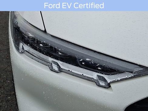 Certified 2021 Ford Mustang Mach-E Select w/ Comfort/Appearance Package image 11