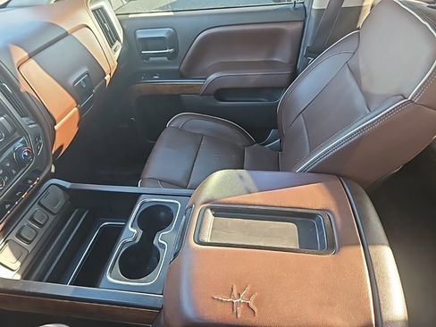 Used 2015 Chevrolet Silverado 1500 High Country w/ High Country Premium Package image 30