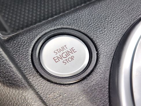 Used 2018 Volkswagen Beetle 2.0T Coast image 29