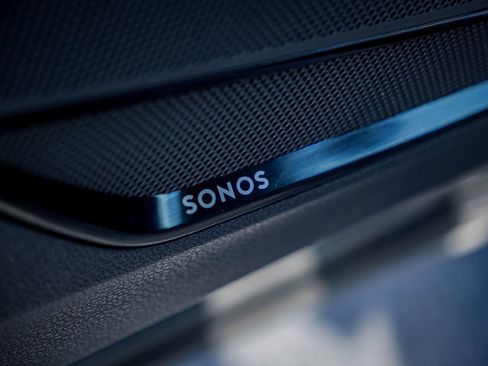 Certified 2025 Audi Q3 2.0T Premium Plus w/ Premium Plus Package image 20