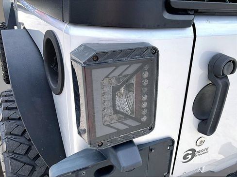 Used 2011 Jeep Wrangler Sport AWD/4WD image 29