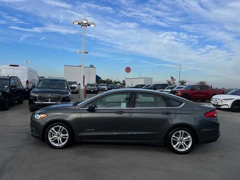 Certified 2018 Ford Fusion S image 2
