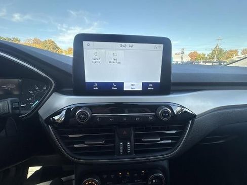 Used 2021 Ford Escape SE w/ Cold Weather Package image 14