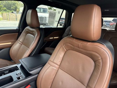 Certified 2023 Lincoln Aviator Reserve RWD image 22