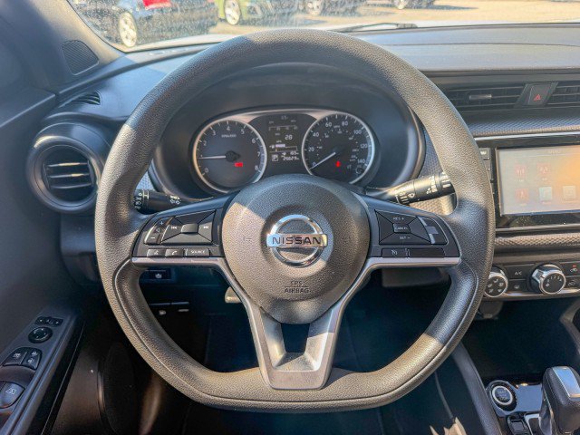 Used 2020 Nissan Kicks S FWD image 8