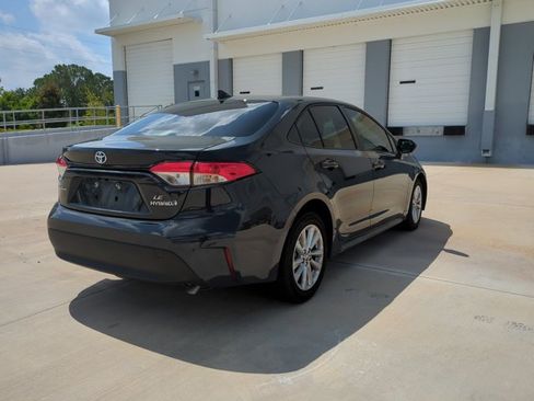 Used 2023 Toyota Corolla LE w/ LE Convenience Package FWD image 5