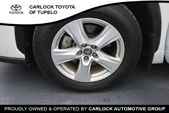 Used 2023 Toyota Highlander LE AWD/4WD image 41