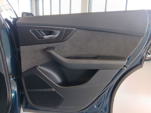 Used 2022 Audi SQ8 Prestige image 23