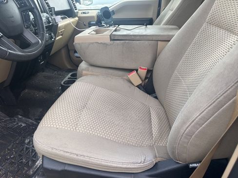 Used 2015 Ford F150 XLT w/ Equipment Group 302A Luxury image 13