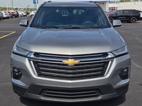 Used 2023 Chevrolet Traverse LT FWD image 8