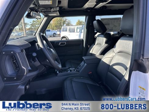 New 2025 Ford Bronco Badlands image 11
