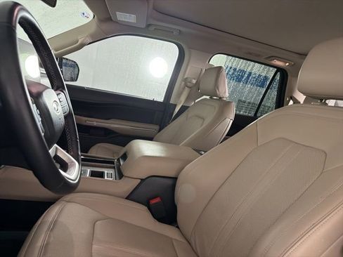 Certified 2024 Ford Expedition Limited RWD image 11