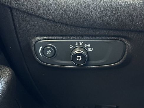 Used 2024 Chevrolet Equinox LS w/ Midnight Edition image 39