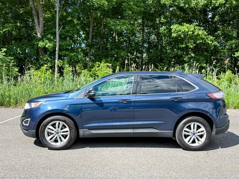 Used 2017 Ford Edge SEL w/ Equipment Group 201A AWD/4WD image 8