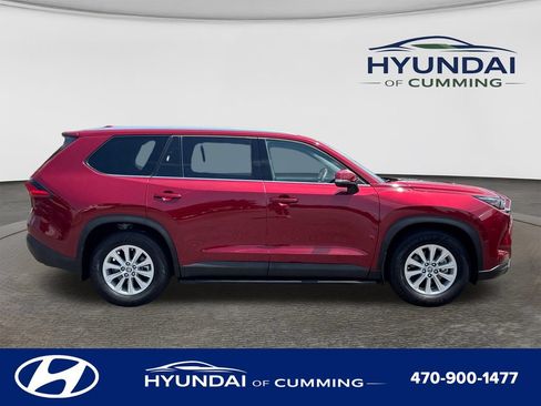Used 2024 Toyota Grand Highlander XLE FWD image 9