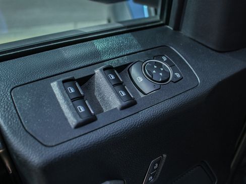 Used 2020 Ford F150 Raptor image 14