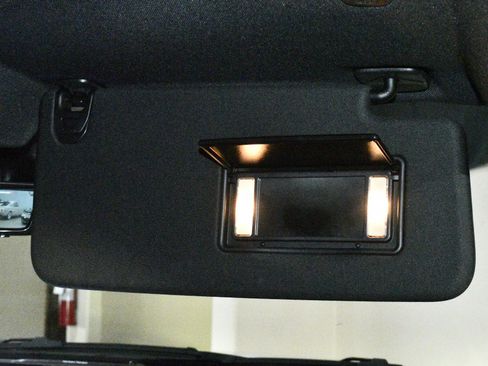 Used 2025 RAM 1500 Limited AWD/4WD image 22