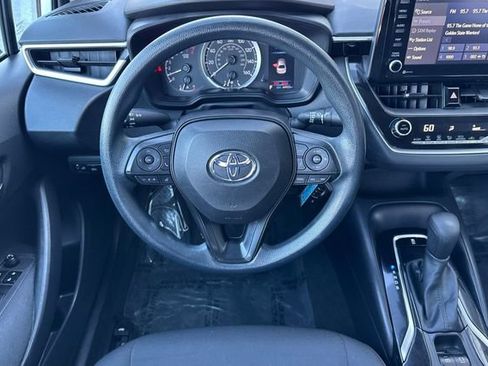 Certified 2022 Toyota Corolla LE image 18