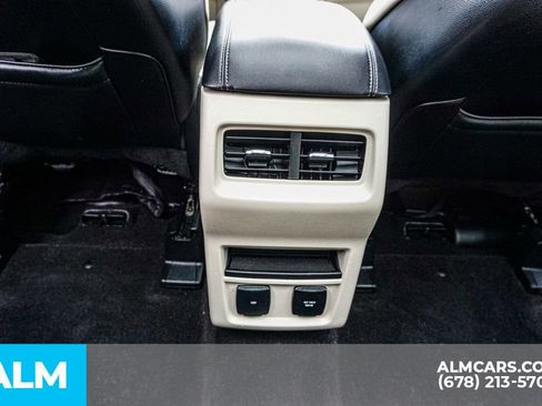 Used 2019 Ford Edge Titanium w/ Cold Weather Package image 31