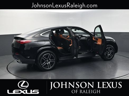 Used 2024 Mercedes-Benz GLC 300 4MATIC image 30