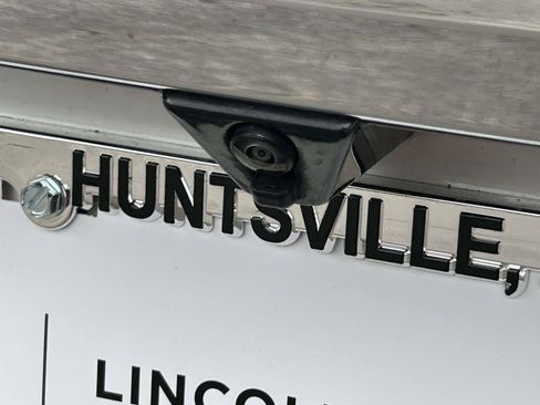Certified 2023 Lincoln Navigator Reserve AWD/4WD image 5