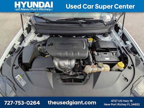 Used 2021 Jeep Cherokee Latitude image 14