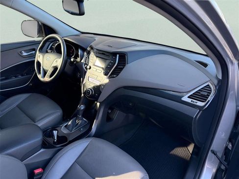 Used 2016 Hyundai Santa Fe Limited FWD image 20