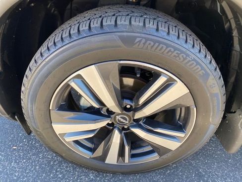 Certified 2023 Nissan Rogue SL image 27