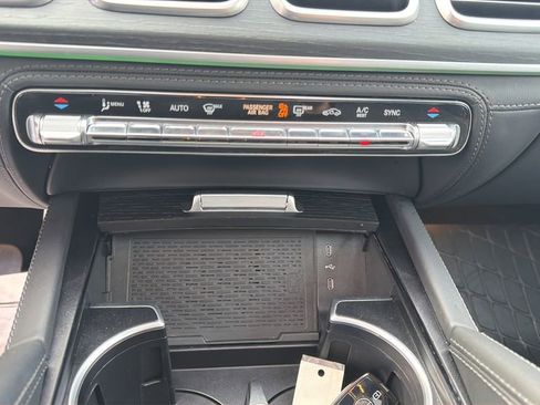 Used 2025 Mercedes-Benz GLE 53 AMG 4MATIC Coupe image 35