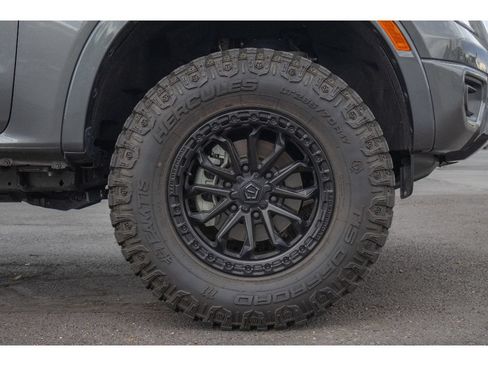 Used 2025 Ford Ranger Lariat w/ FX4 Off-Road Package AWD/4WD image 9