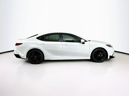 Used 2026 Toyota Camry SE w/ Convenience Package FWD image 10