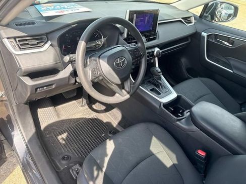 Used 2024 Toyota RAV4 XLE FWD image 25
