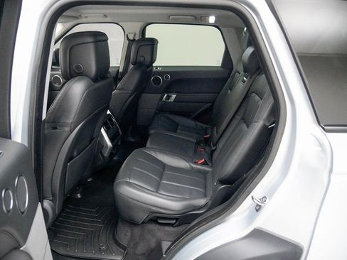 Used 2021 Land Rover Range Rover Sport SE image 24
