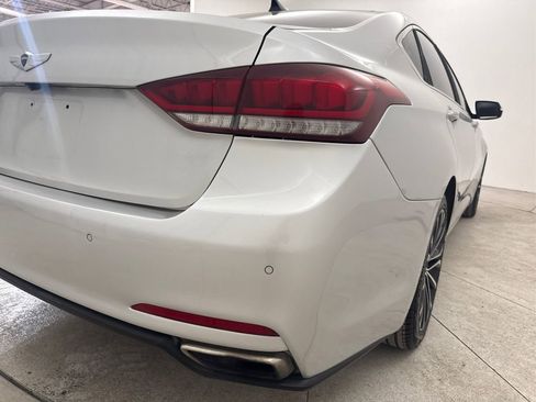 Used 2015 Hyundai Genesis 3.8 w/ Option Group 03 image 20