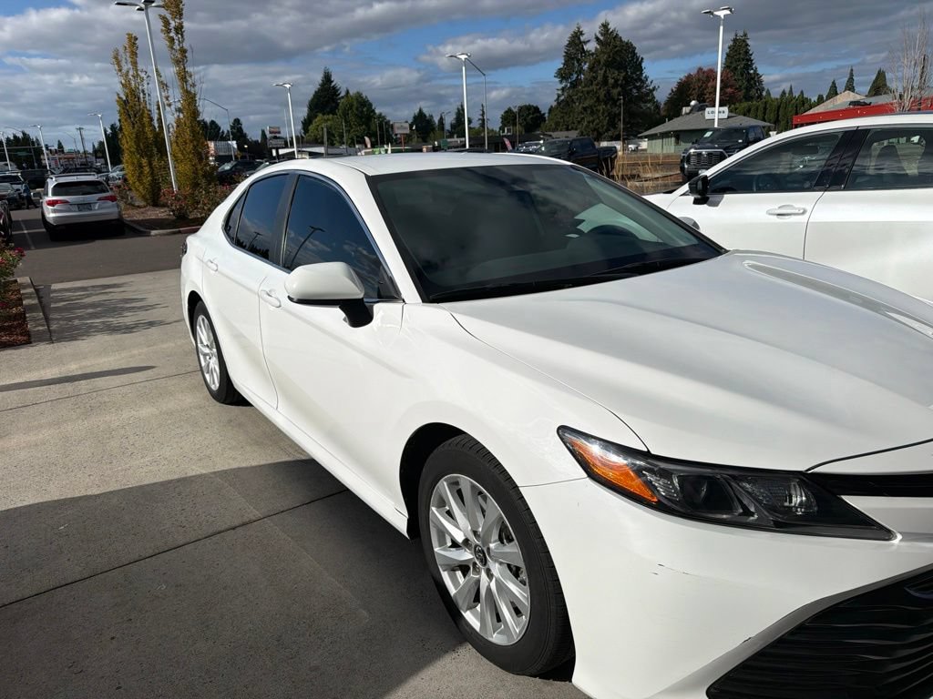 Certified 2019 Toyota Camry LE FWD image 3