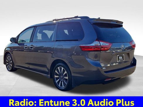 Used 2019 Toyota Sienna AWD image 4