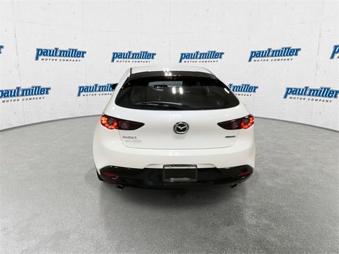 Used 2020 MAZDA MAZDA3 Base image 9
