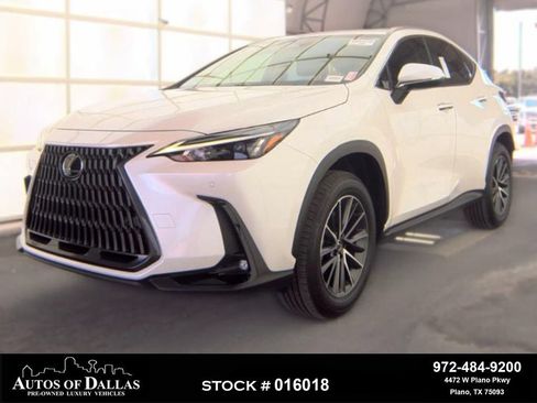 Used 2025 Lexus NX 250 FWD w/ Towing Package (2000 Lbs) image 1