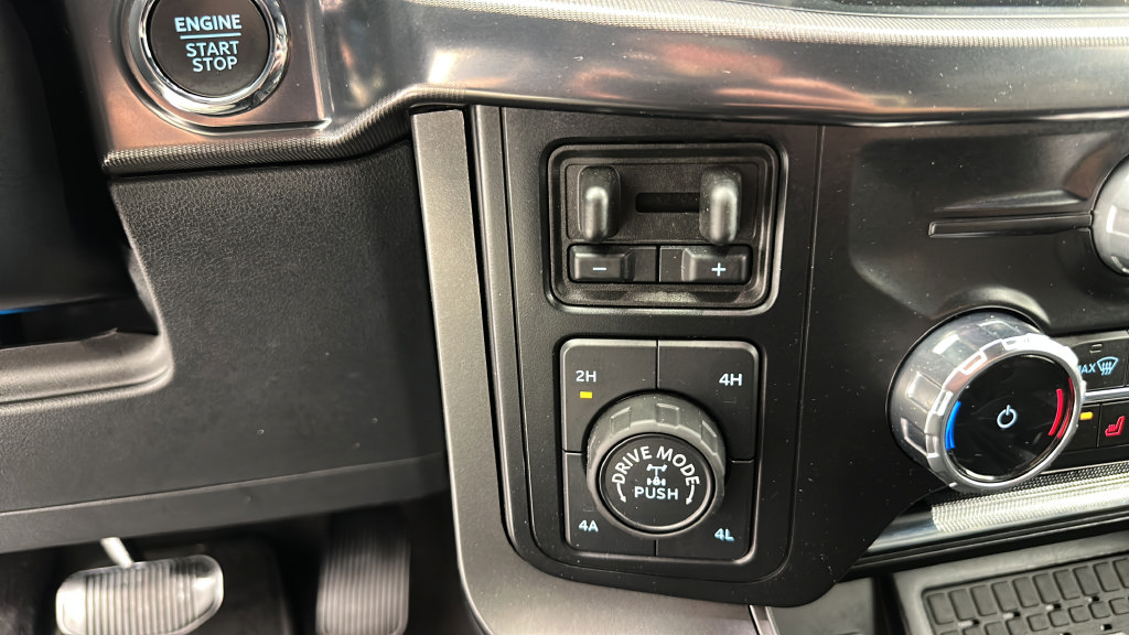 Used 2024 Ford F150 Lariat w/ Equipment Group 502A High AWD/4WD image 21