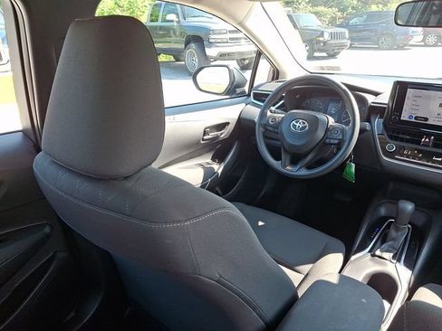 Used 2024 Toyota Corolla LE FWD image 14