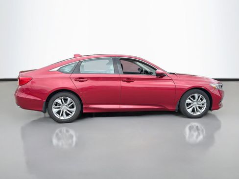Used 2018 Honda Accord LX image 4